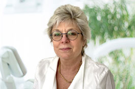 Frau Dr. Thurn